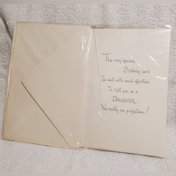 NOS Vintage 60s 70s 3D Flowers Happy Birthday Daughter Card with Envelope USA - Picture 4 of 8